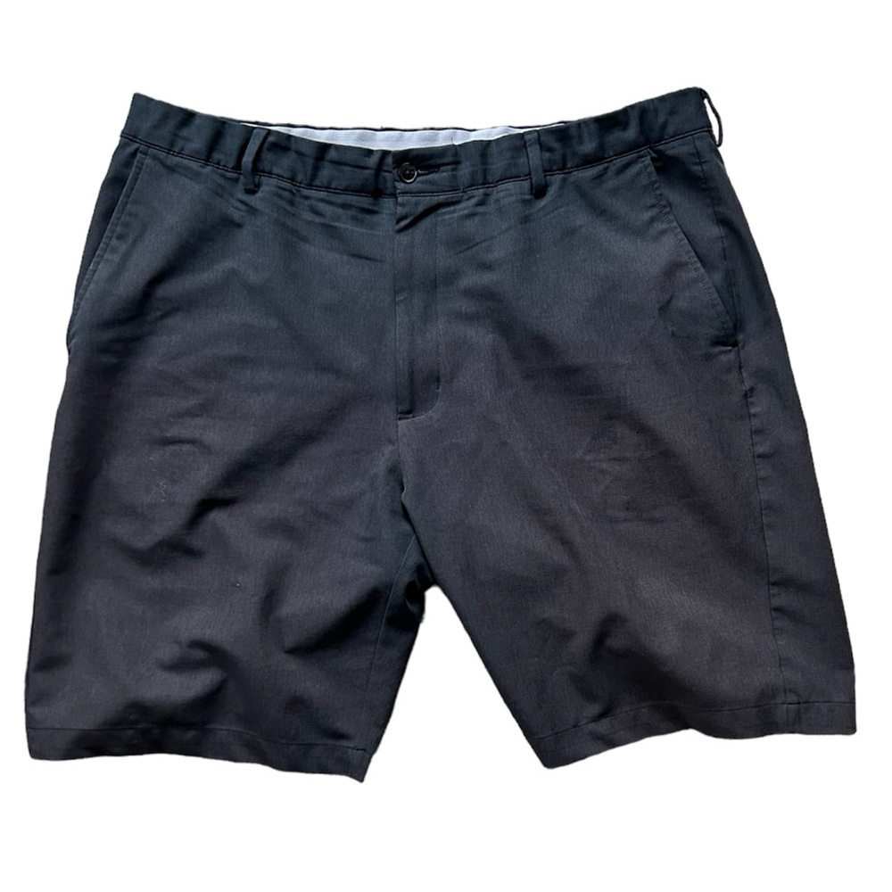 Greg Norman golf shorts, black, size 40